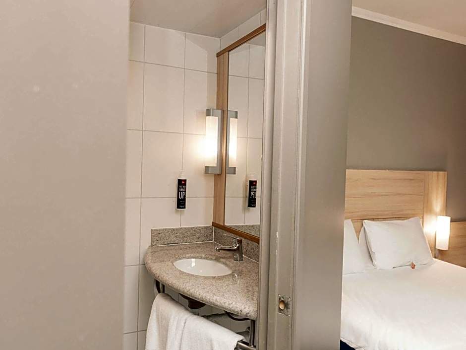 Ibis Santiago Las Condes Manquehue