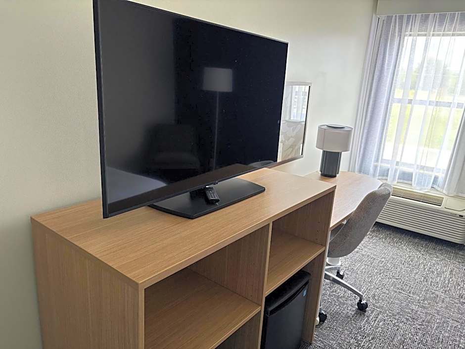 Spark by Hilton Abingdon I-81 near Fairgrounds