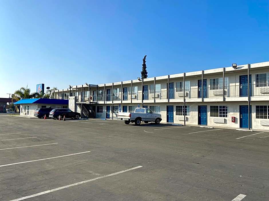 Motel 6-Delano, CA
