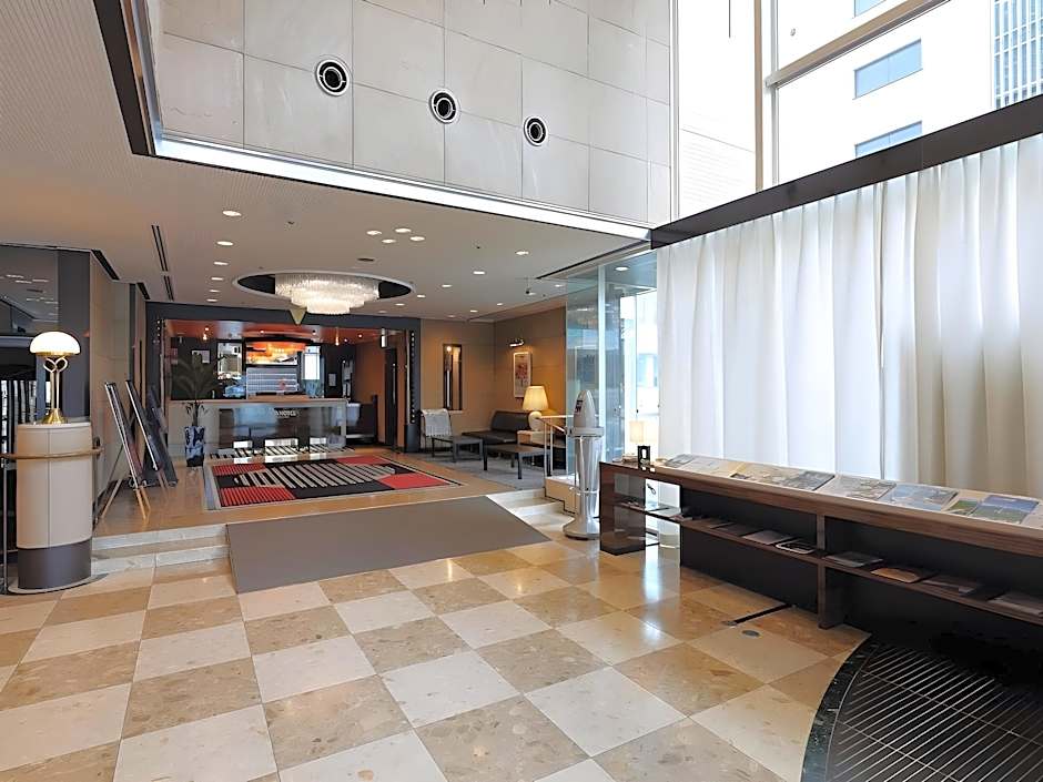 Apa Hotel Takaoka-Marunouchi