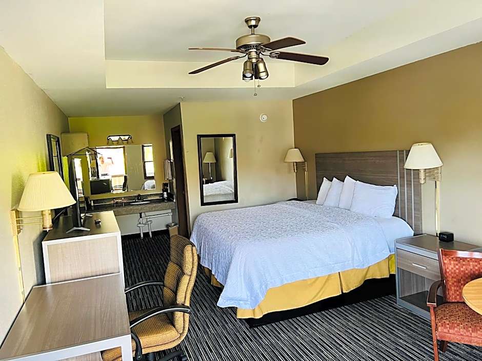 Alpine Valley Inn