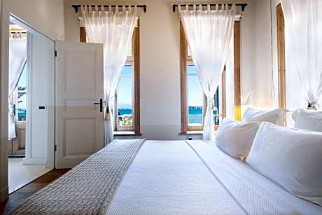 Deluxe with Sea View