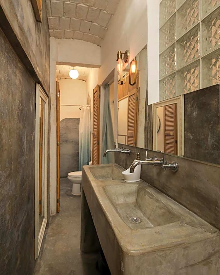 My Sisters House - Female only