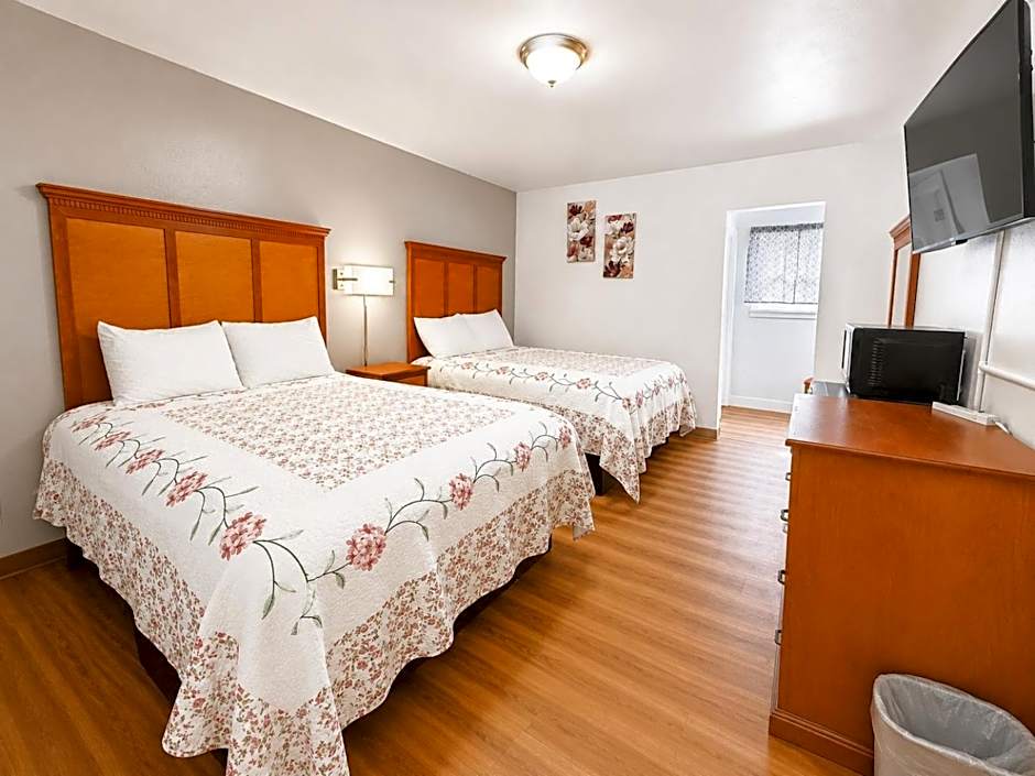 Royal Gateway Motel by OYO