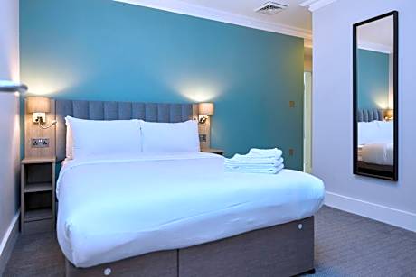 Double Room - No Window