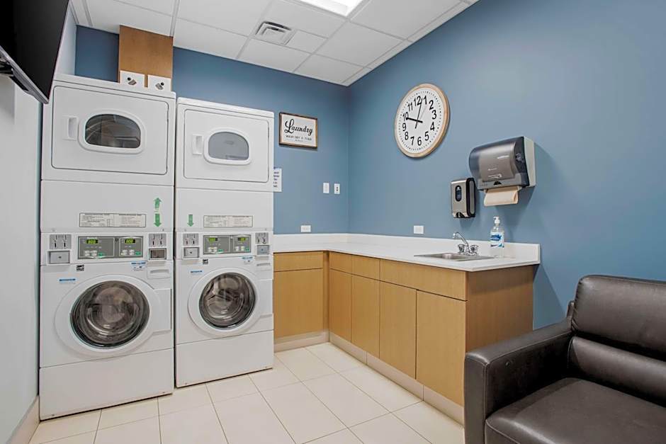 Best Western Plus Sawridge Suites