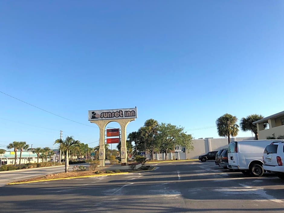 Sunset Inn- Fort Pierce, FL