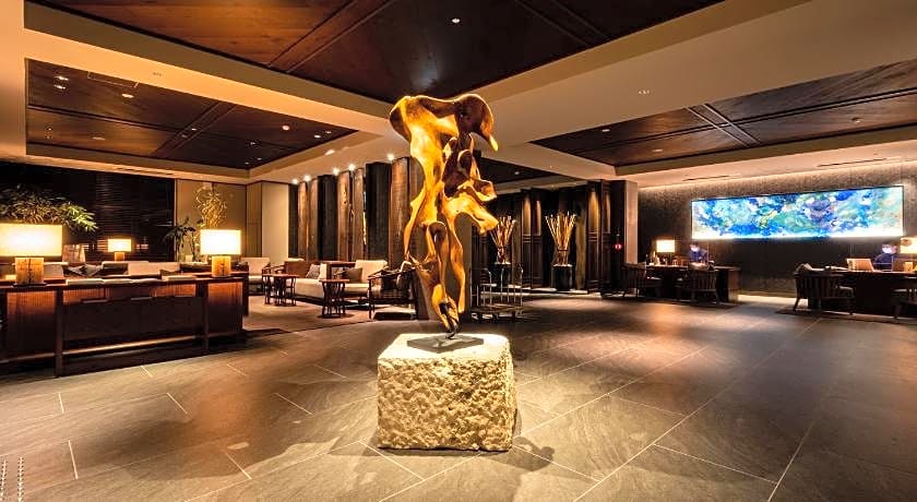 One Suite THE GRAND