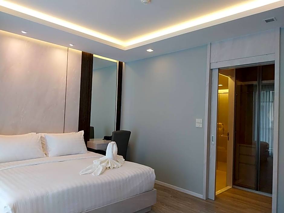 Kamala Regent Residence