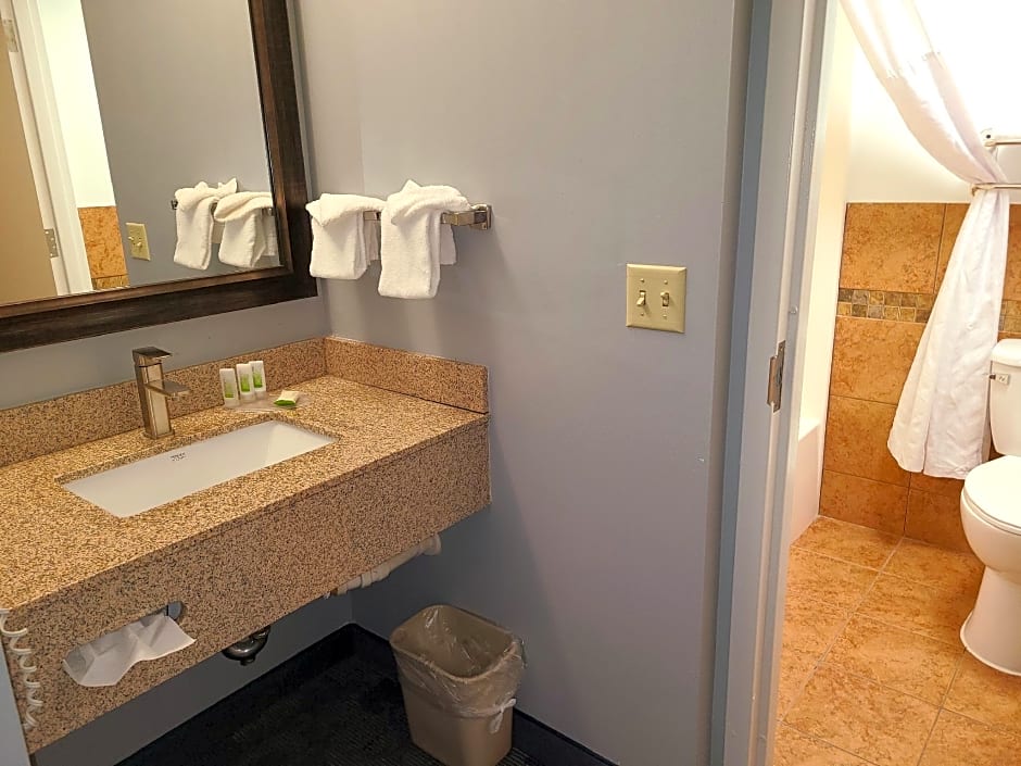 AmericInn by Wyndham Inver Grove Heights Minneapolis