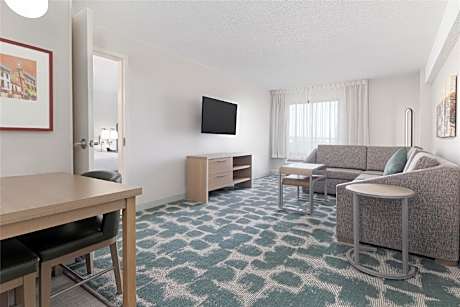 Suite Two Queen Beds One Bedroom