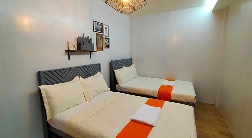 Pompeo and Luming's Inn