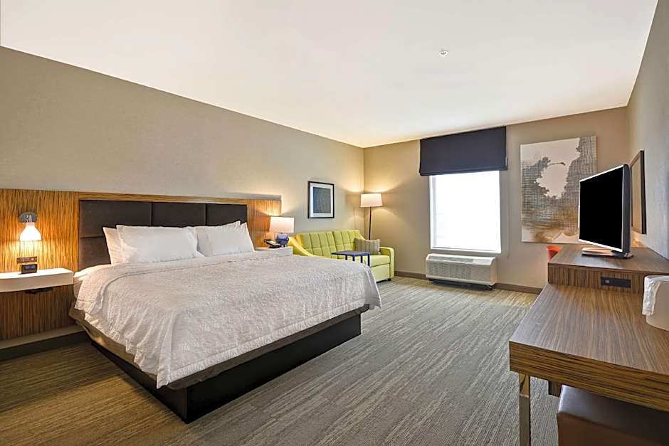 Photo 1 of 3 of 1 King Bed, Hearing/Mobility Accessible, Roll in Shower