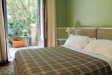 Double Room with Garden View
