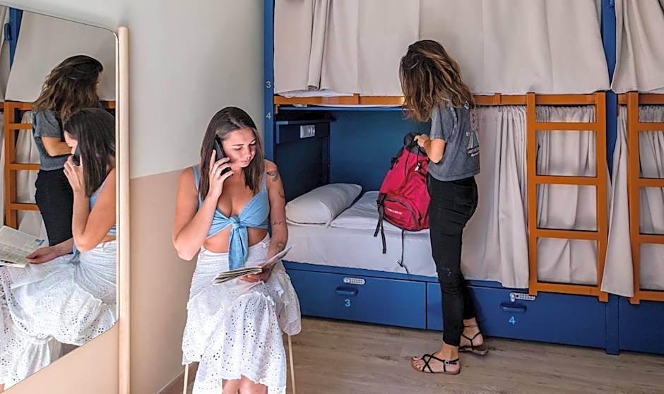 Latroupe Poblenou Beach