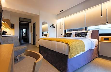 Junior Suite with Private Pool