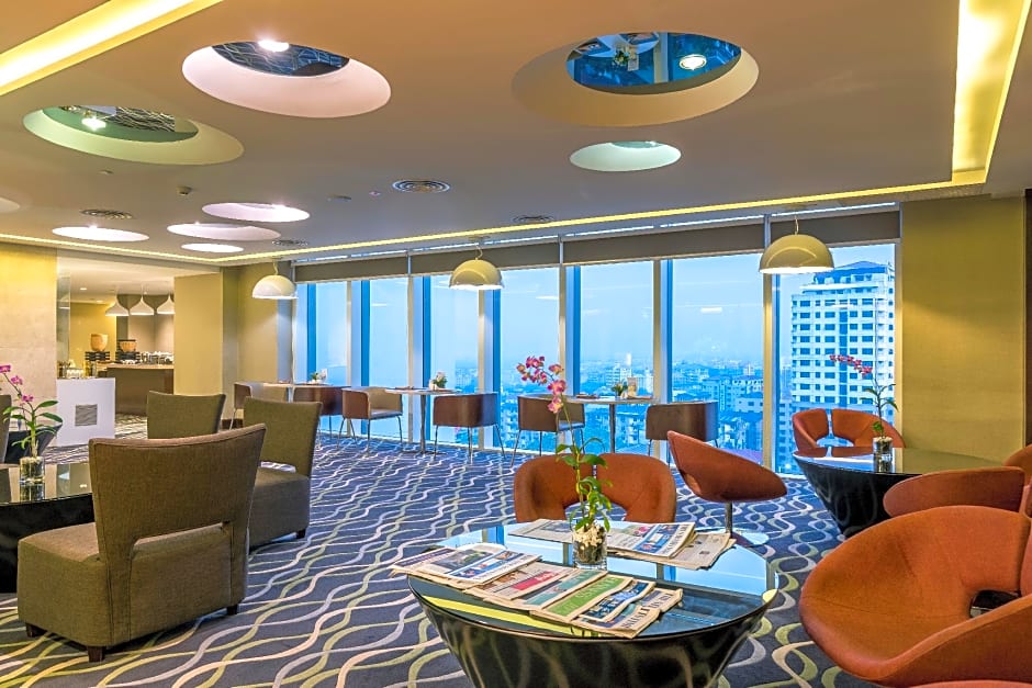 Novotel Yangon Max