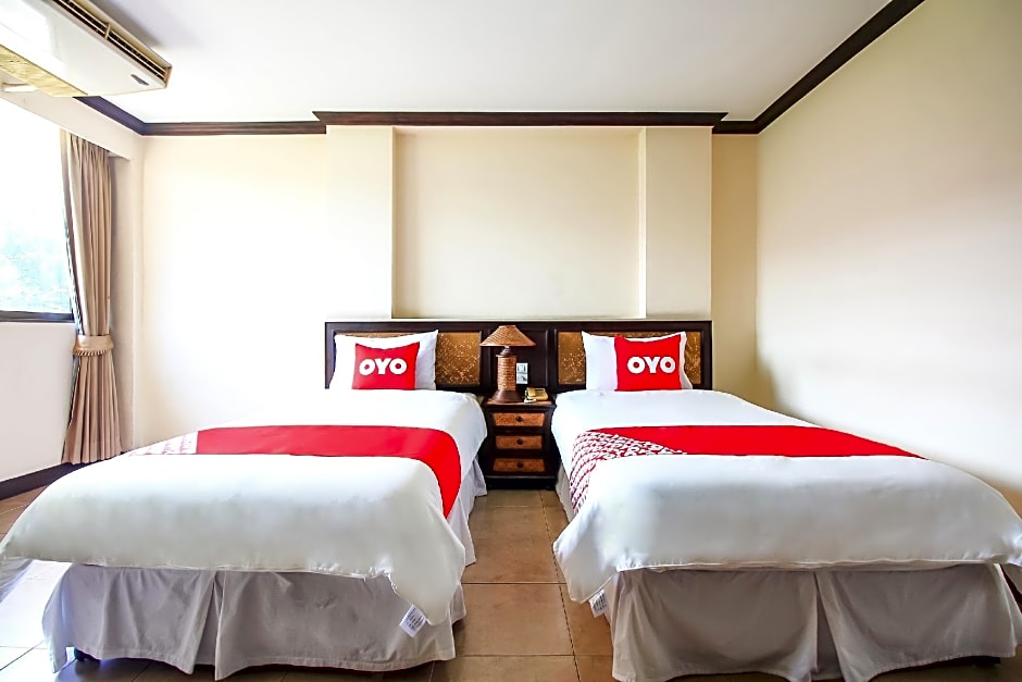 OYO 383 White inn hotel