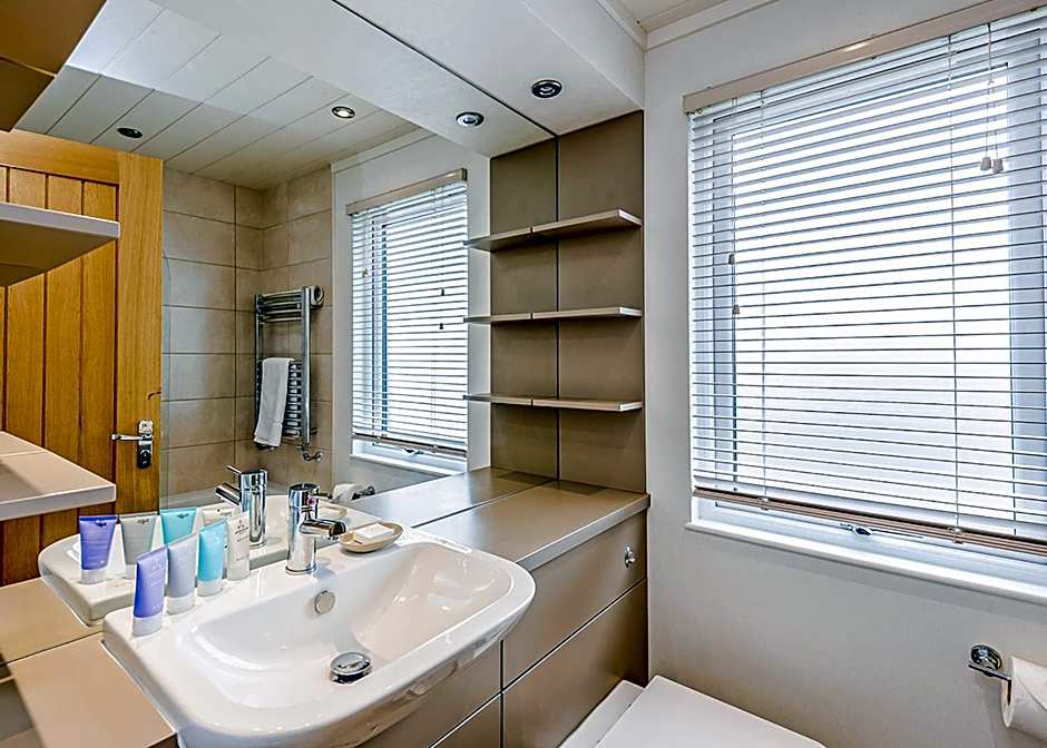 Woodside Coastal Retreat