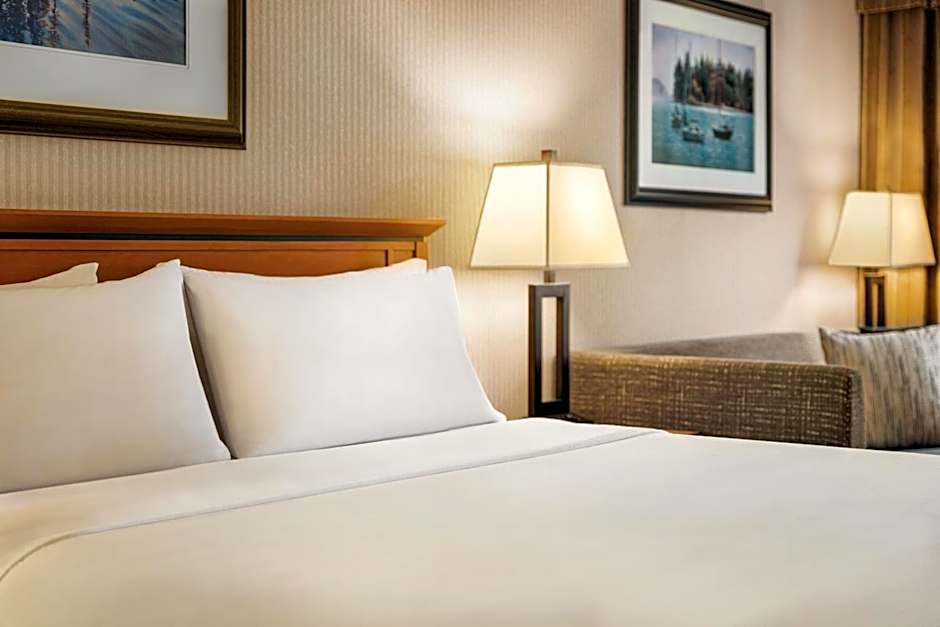 Holiday Inn North Vancouver By IHG
