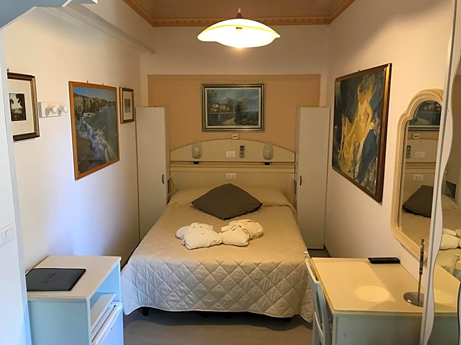 Hotel Byron