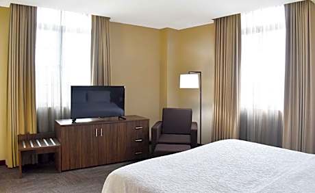 Double Room with Two Double Beds - Disability Access