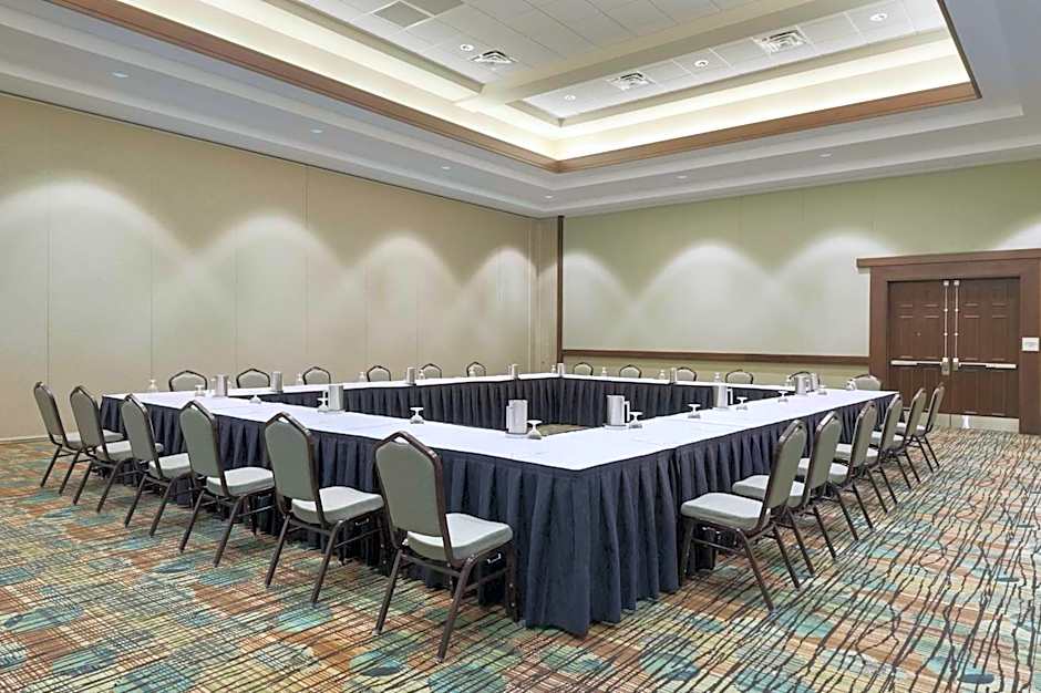 Embassy Suites by Hilton Orlando Lake Buena Vista South