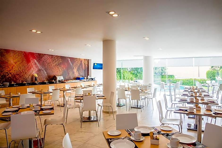 Fiesta Inn Express Perinorte