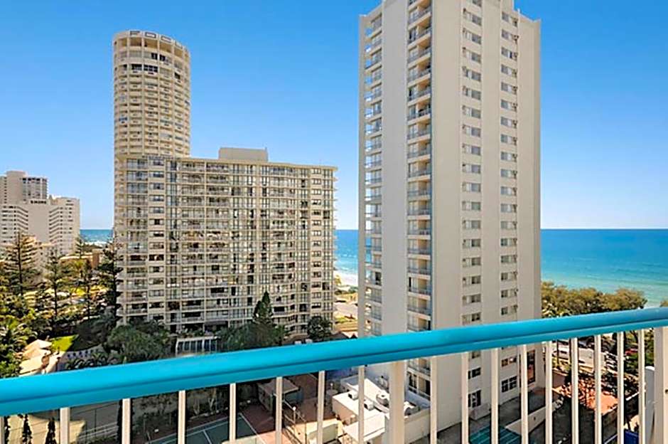 Quarterdeck Apartments