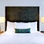 Days Inn by Wyndham Victoria Airport Sidney