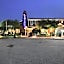 Lamies Inn & The Old Salt Tavern