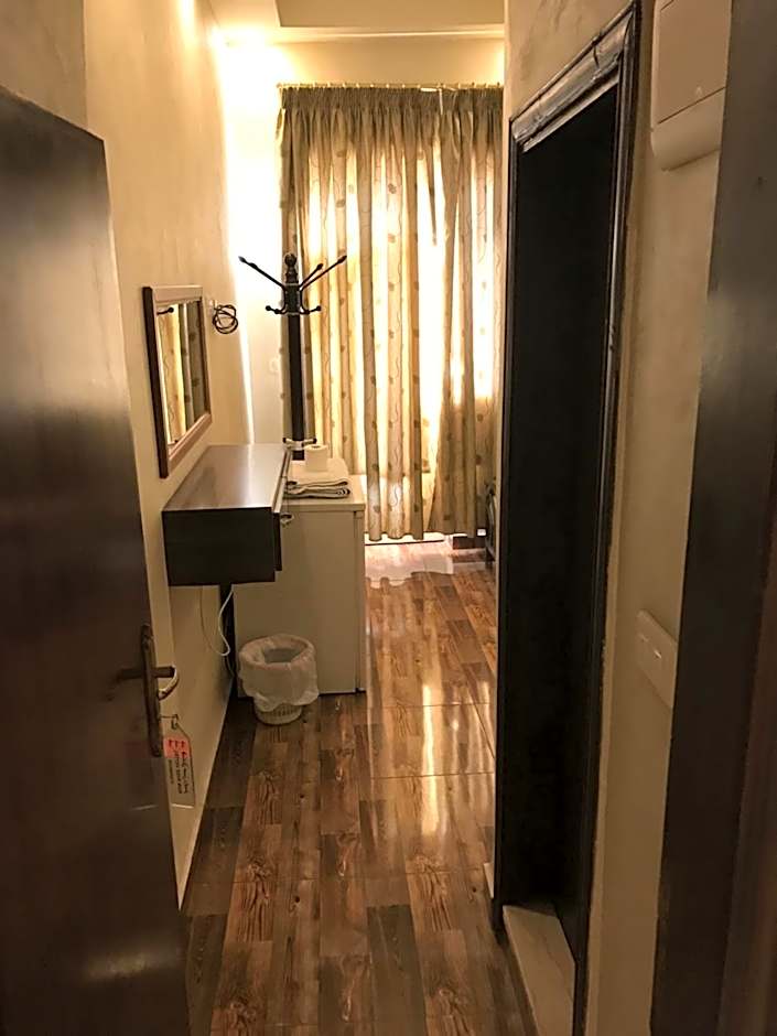 Sun Rise Hotel & Hostel & Tours