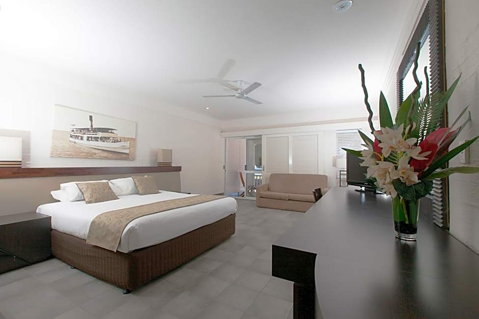 Photo 1 of 8 of Premium, Lake View