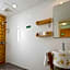 Ln White House Hotel