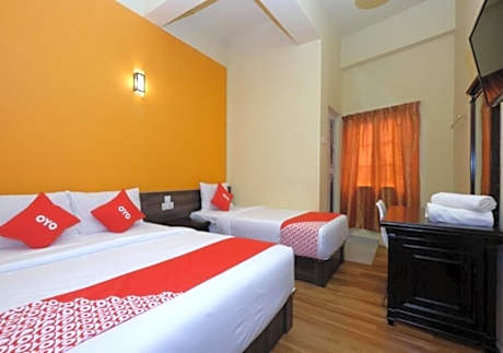 Triple Room with Private Bathroom