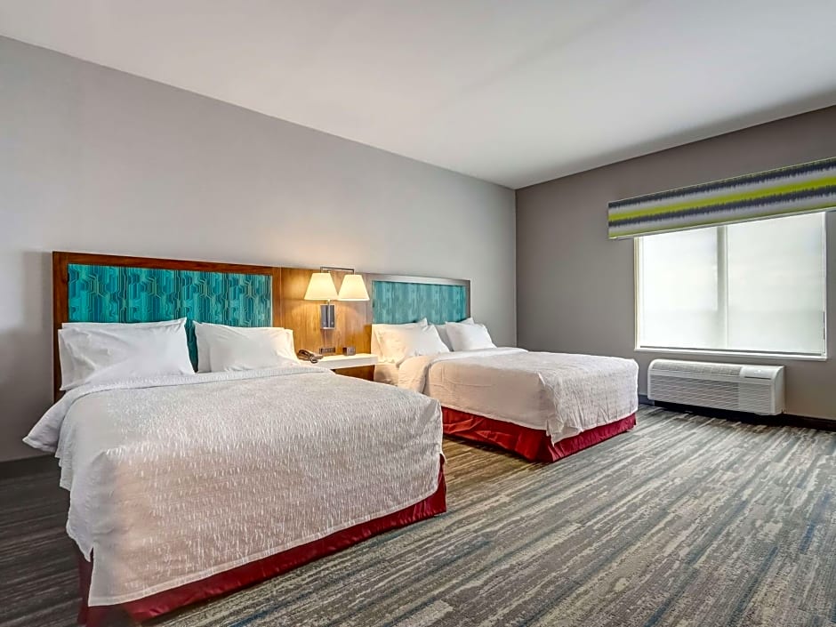 Hampton Inn & Suites Cincinnati Midtown Rookwood