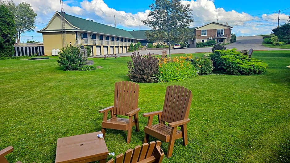 Hotel Oasis Lac St-Louis