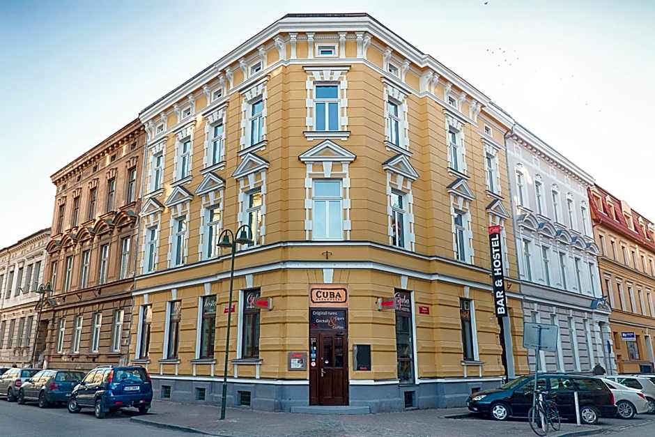 Cuba Bar & Hostel