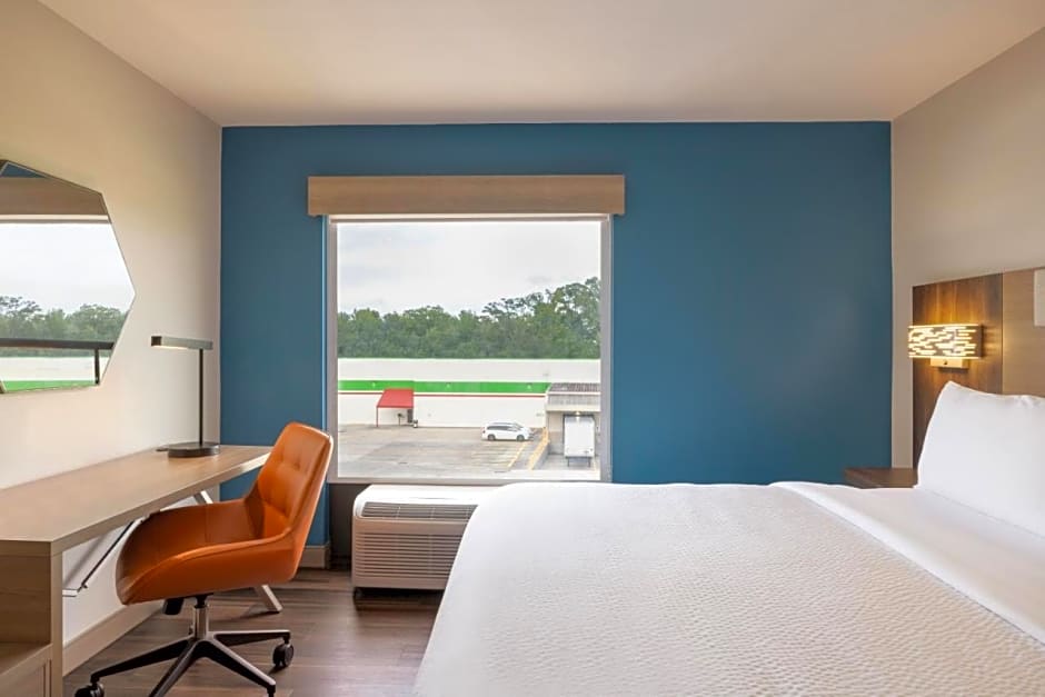 Holiday Inn Express And Suites Opelousas