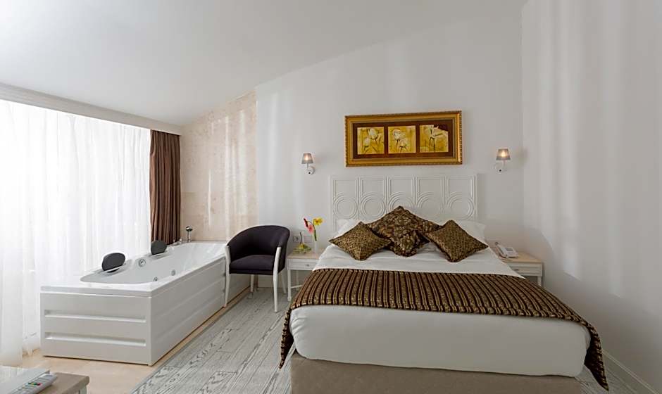 Wise Hotel & Spa - Adults Only