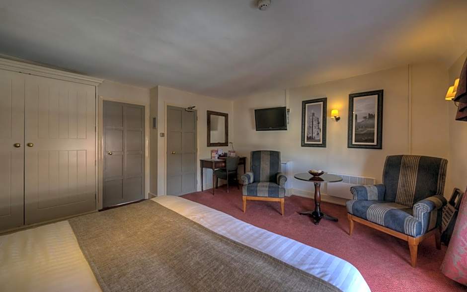 Dog & Partridge by Chef & Brewer Collection