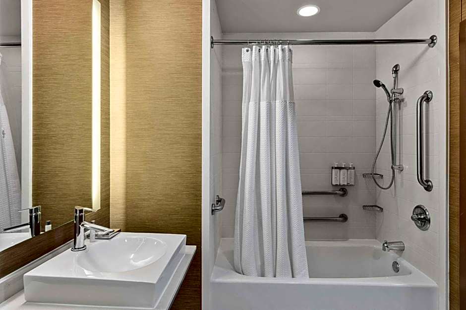 Cambria Hotel Plano Frisco