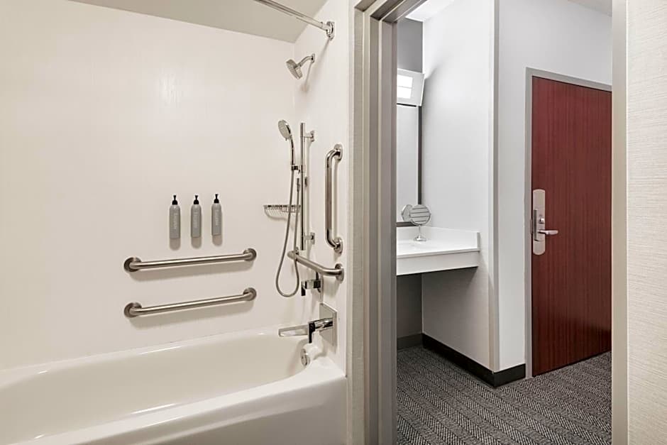 Courtyard by Marriott Burlington