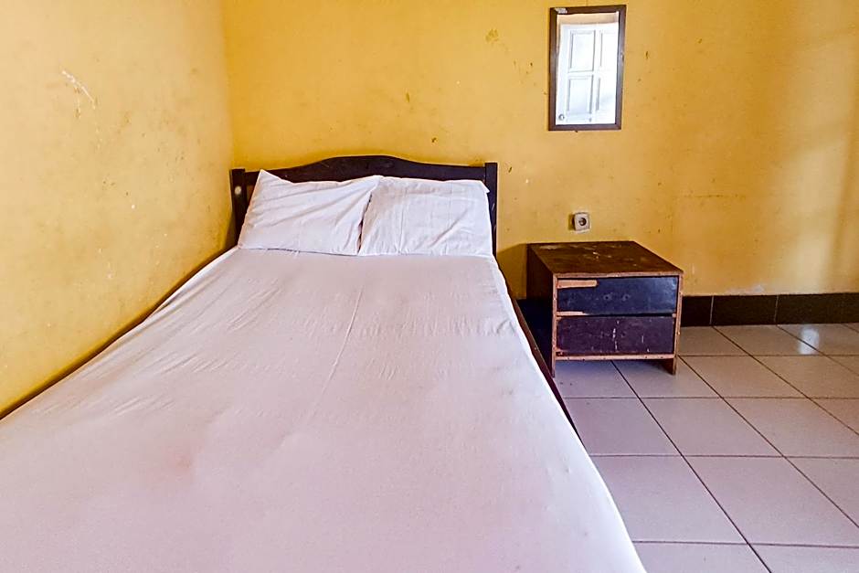 Hotel O Dienda Hayu Near Alun Alun Tastura