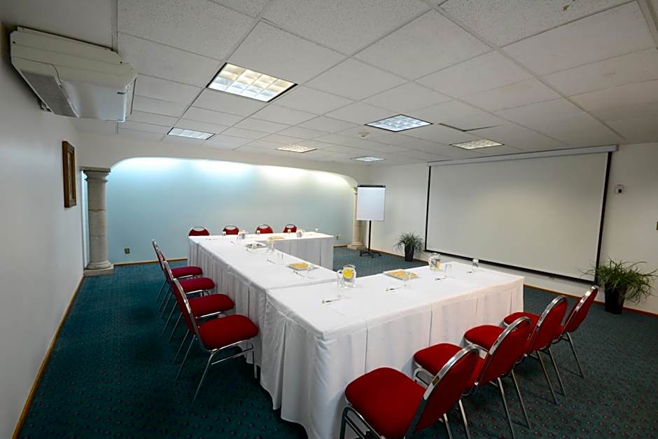 Hotel & Suites PF