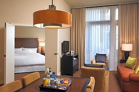 Suite, 1 King, Sofa bed