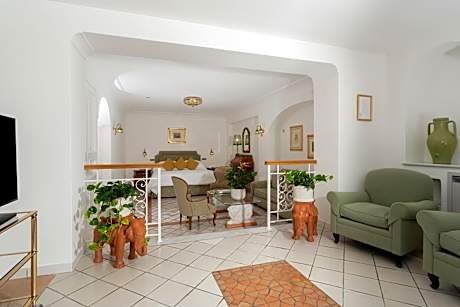 Junior Suite with Terrace and Sea View