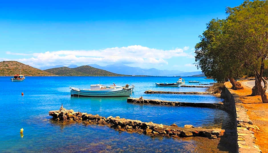 Royal Marmin Bay Boutique & Art Hotel