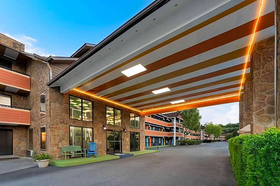 Days Inn By Wyndham Pigeon Forge South