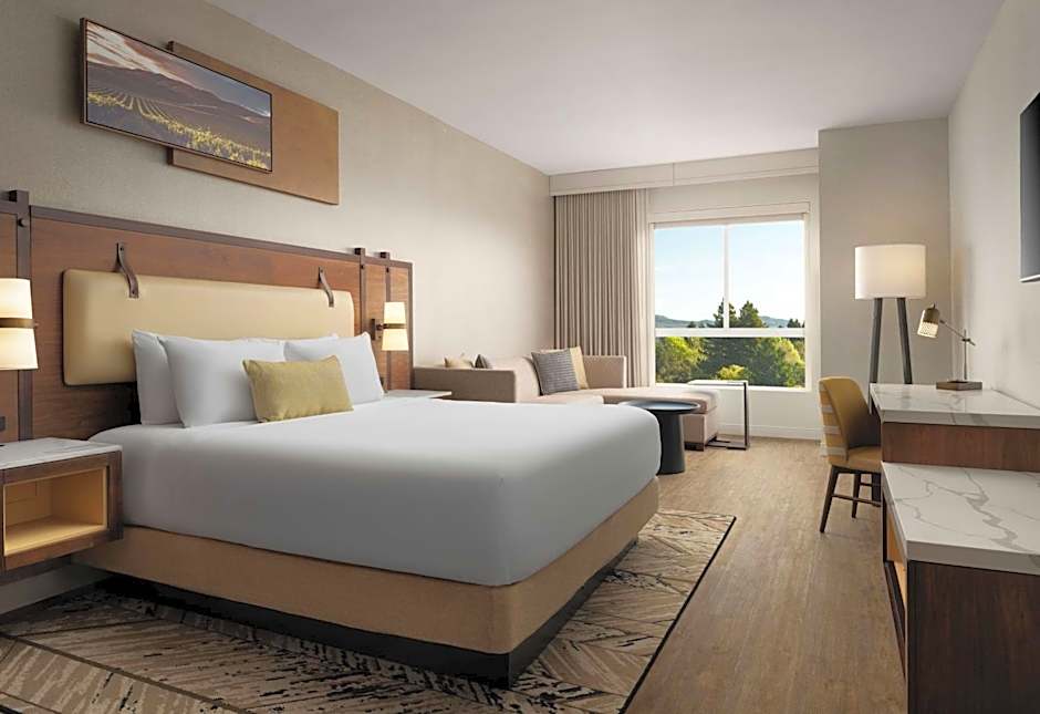 Hotel Centro Sonoma Wine Country, Tapestry Collection Hilton